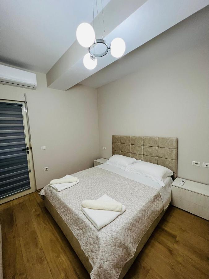 Lovely Apartment, Free Parking Тирана Экстерьер фото