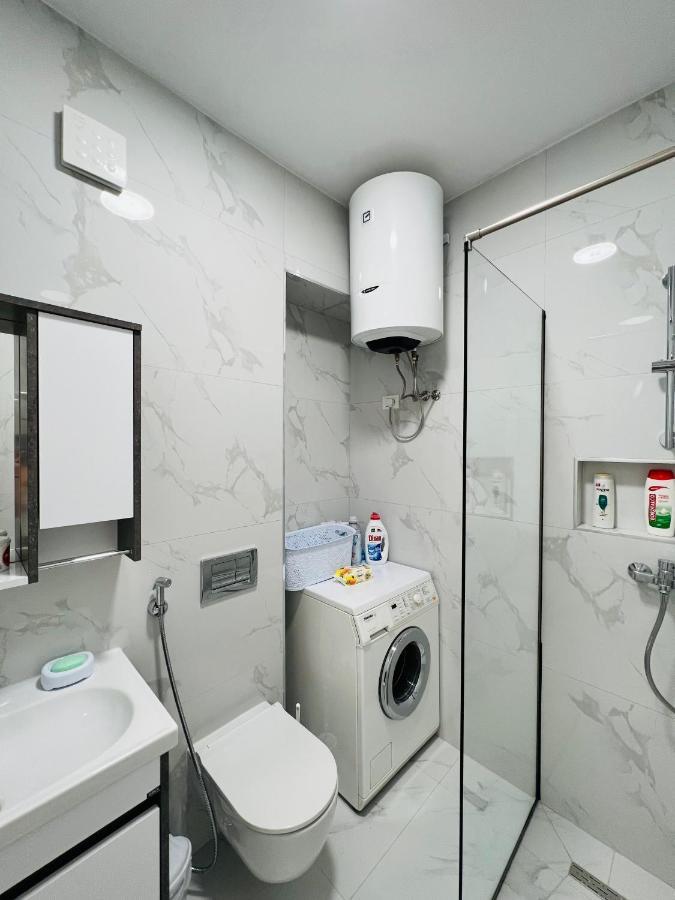Lovely Apartment, Free Parking Тирана Экстерьер фото